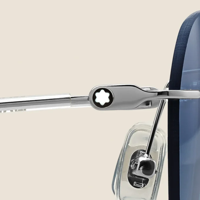 Runde Sonnenbrille mit silberfarbenem Metallrahmen